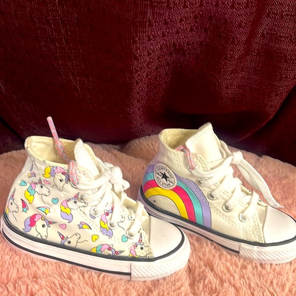 Toddler Converse Unicorn Print - Picture 1 of 5